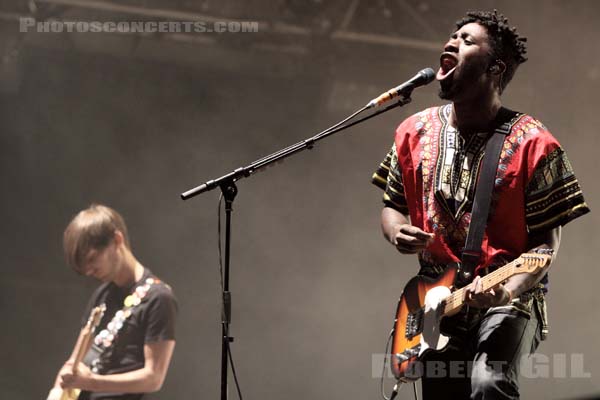 BLOC PARTY - 2009-08-28 - SAINT CLOUD - Domaine National - Scene de la Cascade - Rowland Kelechukwu Okereke - Russell Dean Lissack